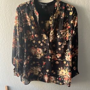I absolutely love this shirt from Forever 21. M Floral